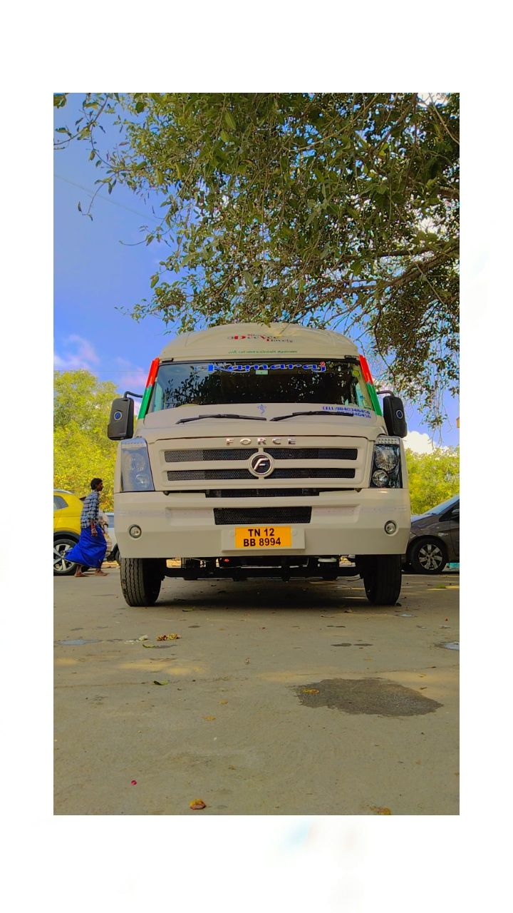 TEMPO TRAVELLER